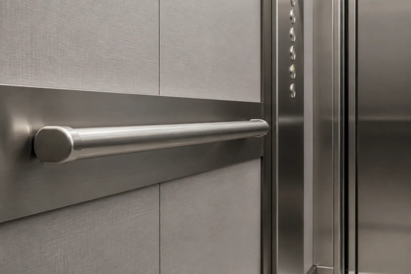 Ergonomic Handrails & Safety Features